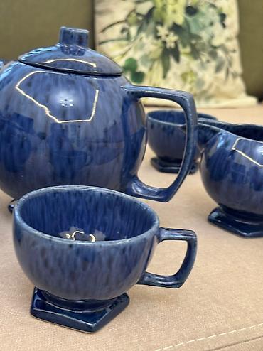 Антиквариат: Чайничек винтажный Гжель в новом состоянии, витринное хранение - 1500 at lalafo.kg — 13 Антиквариат: Чайничек винтажный Гжель в новом состоянии, витринное хранение - 1500 — 13