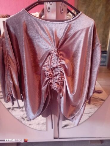 Köynək və bluzalar: 2 ci əl paltarlar var isdiyen vasap yasın — 20