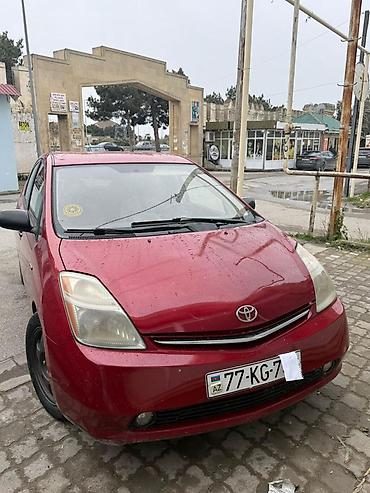 bmw e 39: Toyota Prius (2-ci nəsil) hibrid hetçbek - Rəng: qırmızı gövdə — 6