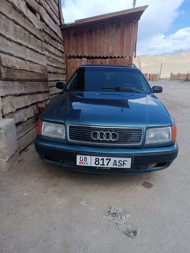 мотоциклы скутер: Автомобиль Audi универсал синего цвета. Модель имеет классический