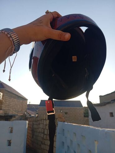 Çəngəllər: Moto üçün kask dəbilqə satılır 20 m