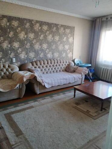 дешевые квартиры в оше: 3 комнаты, 60 м², 105 серия, 5 этаж, Старый ремонт