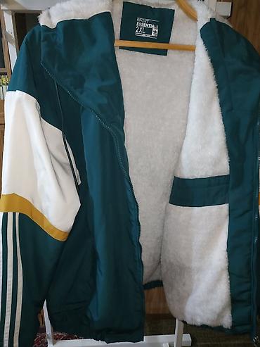 adidas куртки: Куртка с капюшоном Sport Essentials 2XL (adidas на груди). - Размер — 1