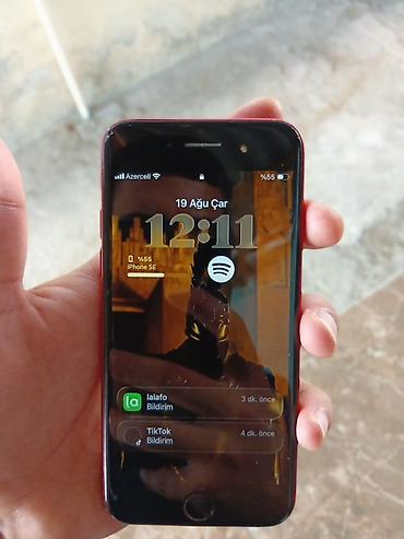 iphone 12 pro dubay: IPhone SE 2020, Qırmızı, Simsiz şarj — 6
