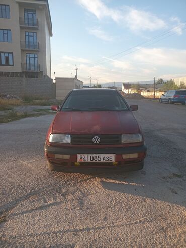 набор ключи ош: Volkswagen Vento: 1993 г., 1.8 л, Механика, Газ, Седан