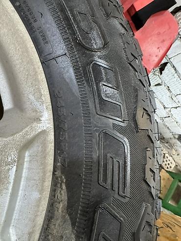 245: Комплект шин Bridgestone Dueler A/T - Размер: 245/75 R17 - Индекс — 4