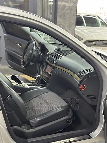 Mercedes-Benz: Mercedes-Benz E-Class: 2002 г., 5 л, Автомат, Бензин, Седан — 11