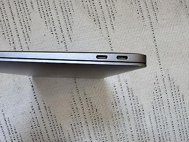 Apple MacBook: Apple MacBook Air 13 Ram: 16 GB Daxili yaddaş: 128 GB Rəng: Gümüşü — 3