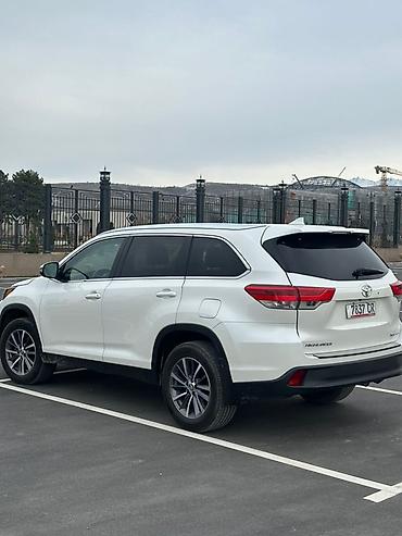 Toyota: Toyota Highlander: 2019 г., 3.5 л, Бензин, Кроссовер — 5