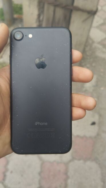 планшет ми 6: IPhone7 в чёрном свете. хороший рабочий. память 128гг. аккумулятор