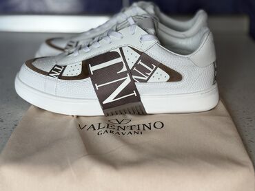 patike versace: Trainers, Valentino, size - 45