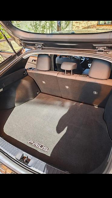 hilux surf 130: Toyota Prius: 2016 г., 1.8 л, Автомат, Гибрид, Хэтчбэк — 10