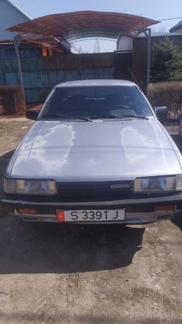 мазда транспорт: Mazda 626: 1987 г., 2 л, Механика, Бензин, Хэтчбэк