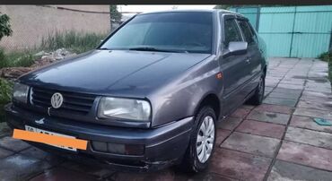 купить китайский авто в бишкеке: Volkswagen Vento: 1993 г., 1.8 л, Механика, Бензин, Седан