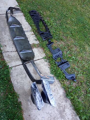 Tuning i styling: Karbonski difuzor zadnjeg branika + set nosača i završetaka izduva - — 2