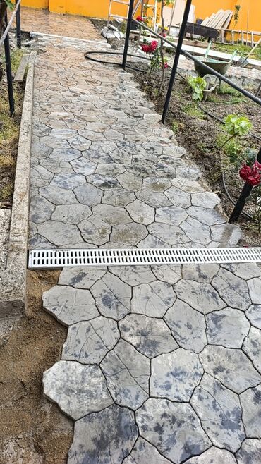 Tamet: Tamet döşəmə xidməti – dekorativ beton/daş təməli ilə həyət və giriş — 14