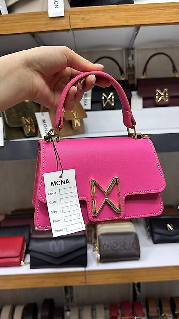Torbe: Mini torba sa ručkom – model “M” logo - Struktura: kompaktna — 11