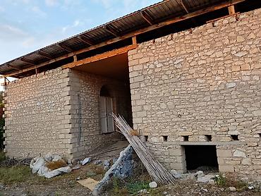 qesebe: Salam wemkir rayon çinarli qesebesinde ev satilir 2 yarim temirli otaq — 7
