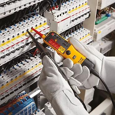 Электрики: Электрик | Установка счетчиков, Установка стиральных машин, Демонтаж электроприборов Больше 6 лет опыта — 3