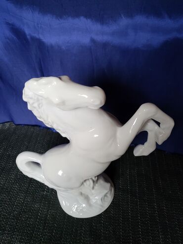 Ostali kućni dekor: Porcelanki veci nov,vintaz konj. Porcelanski konj,nov. sve na — 7