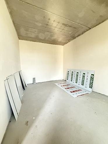Продажа коттеджей и домов: 5 комнат, 220 м², 5 соток, Бишкек, Алтын-ордо ж/м Собственник at lalafo.kg — 12 Продажа коттеджей и домов: 5 комнат, 220 м², 5 соток, Бишкек, Алтын-ордо ж/м Собственник — 12