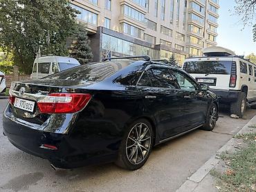 тает: Toyota Camry: 2012 г., 2.5 л, Автомат, Бензин, Седан — 7