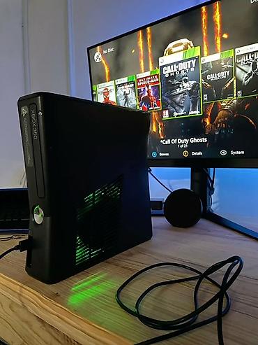Xbox One: Игровая консоль Xbox 360 (Slim) состояние идеальное, комплект — 1