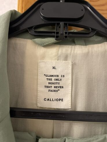 Dəstlər, kostyumlar: Qadin kostyum dəsti . Calliope brendi - Ölçü: XL (etiketdə göstərilib) — 4