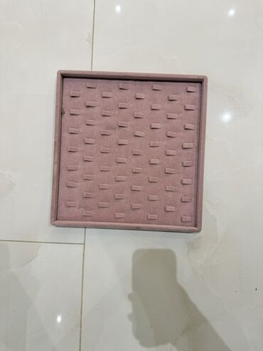 Bijuteriya vitrinləri: Mücevher təşkilatçısı və vitrin dəsti - Material: yumşaq məxmər/velur — 4