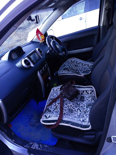 Toyota: Toyota ist: 2004 г., 1.5 л, Автомат, Бензин, Седан — 8