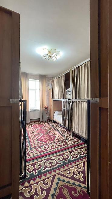 Аренда отелей и хостелов: Сдается в аренду. Участок 30 сотых. В участке Гостевой дом 1 этаж. 6 — 8