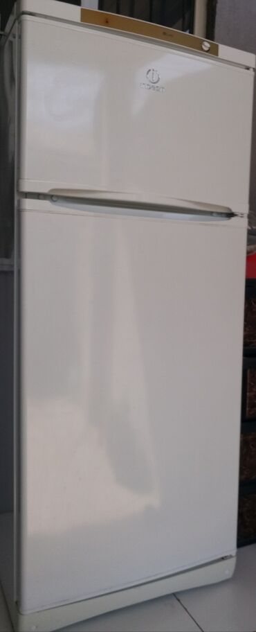 Ət çəkən maşınlar: İşlənmiş 2 qapılı Indesit Soyuducu Satılır