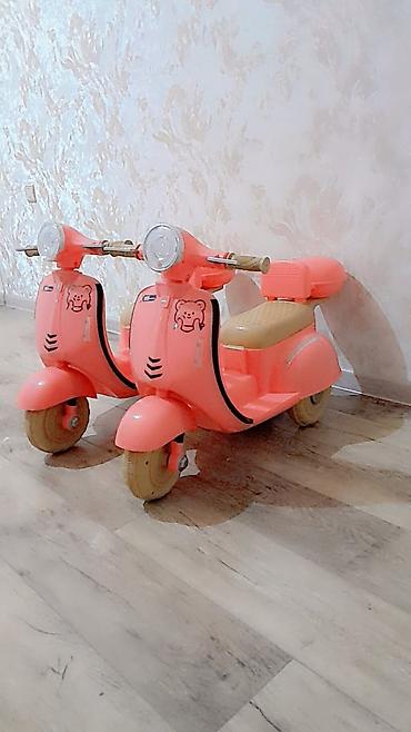 maşa ayı: Uşaq elektrik skuteri (Vespa tərzində) – çəhrayı rəng - Tip — 3