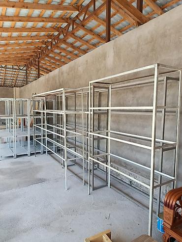 Продам полки для магазина комплектные — 2