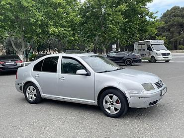 Volkswagen: Volkswagen Jetta: 2 l | 2003 il Sedan — 2