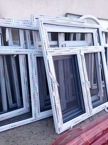 qapi ustanovka: Ucuz ve keyfiyyətli qapı pencereler bizde kasbn dosdu