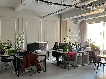 Коммерческая недвижимость: Продажа офисов 70 м², С ремонтом, Бизнес центр, 4 этаж — 4