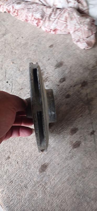 roselle rolik: Məhsul: İkili yivli kasnaq (V-kəmər üçün) Təsvir: - Material: metal - — 3