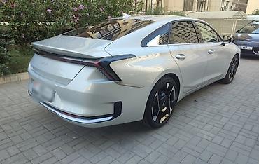 киа k8: Kia K8: 2025 г., 2.5 л, Автомат, Бензин, Седан — 3