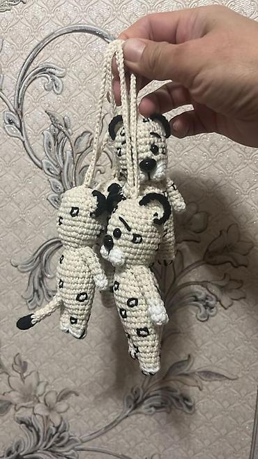 Вышивка: Продаются вязанные куклы, звери, брелки, юрта и флаг ручной работы — 15