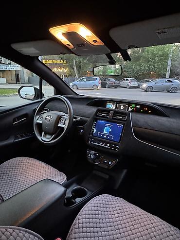 Toyota: Toyota Prius: 2016 г., 1.8 л, Вариатор, Гибрид, Хэтчбэк — 7