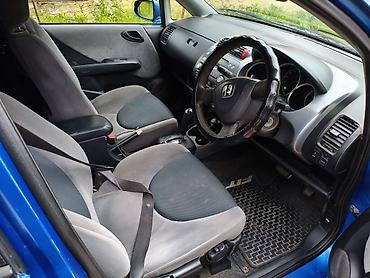 Honda: Honda Fit: 2003 г., 1.3 л, Вариатор — 4