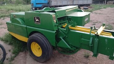 Комбайны: Пресс-подборщик John Deere свежий