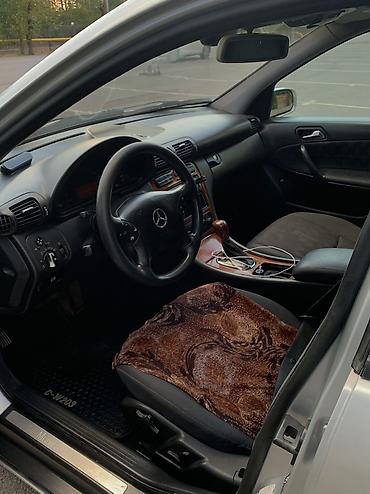 бенза каса: Mercedes-Benz C-Class: 2001 г., 2.2 л, Автомат, Дизель, Универсал — 9