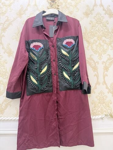 женские трикотажные туники: Qadın uzun köynək/palto-stil üst geyim - Rəng: Bordo gövdə, qara yaxa