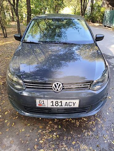 vw: Volkswagen ID. Polo: 2011 г., 1.6 л, Механика, Бензин, Седан — 1