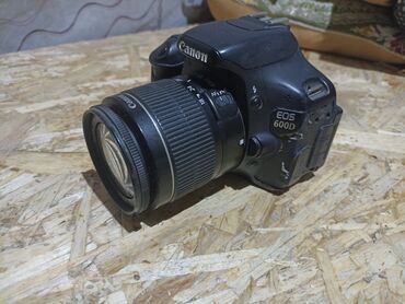 вебкам студия бишкек: Зеркальная камера Canon EOS 600D с объективом Canon Zoom Lens EF-S
