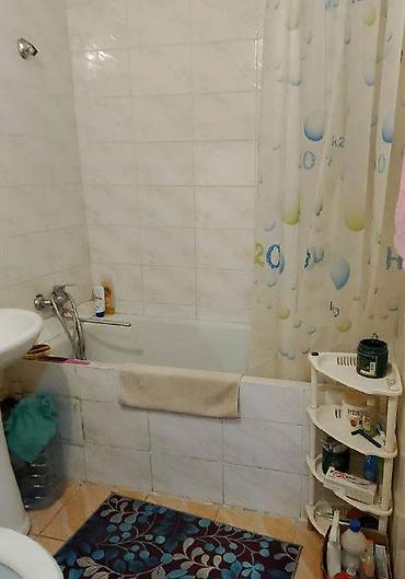 теплый дом: 2 комнаты, 54 м², Кудайберген авторынок Индивидуалка, 1 этаж — 9