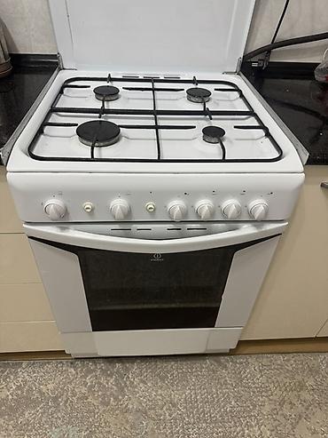 baking oven: Газовая плита с духовкой Indesit - 4 газовые конфорки разного — 1