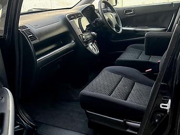 7 5j: Honda Stream: 2004 г., 1.7 л, Автомат, Бензин, Универсал — 4